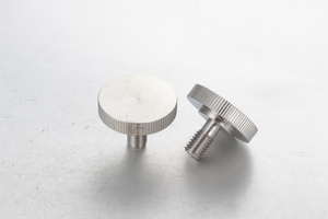 Unverlierbare Schrauben, gerändelt, großer Flachkopf, Edelstahl, RNCB