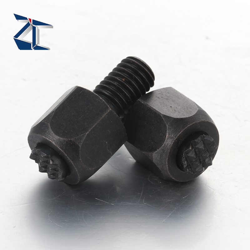 Füße mit gezahntem Ende ZT46