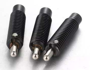 So verwenden Sie einen Federkugelkolben